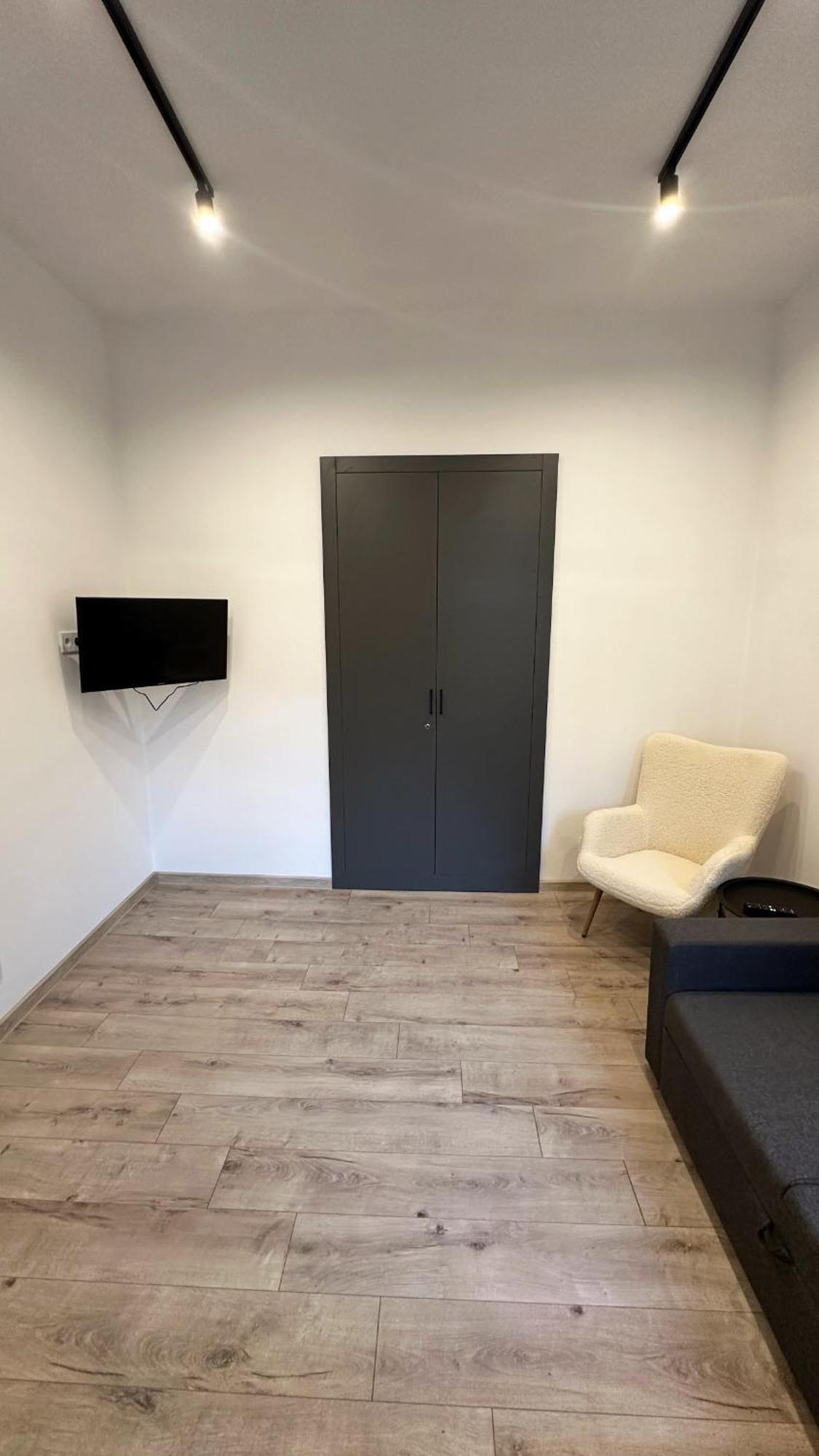 Apartment Vip Virmenska Street Lemberg Exterior foto